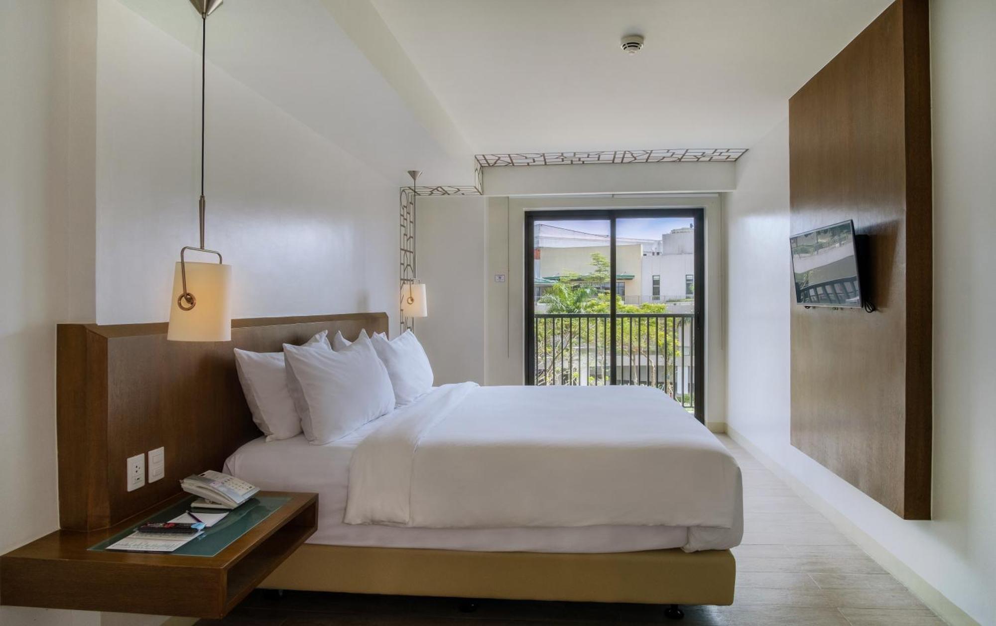 Quest Tagaytay 3*